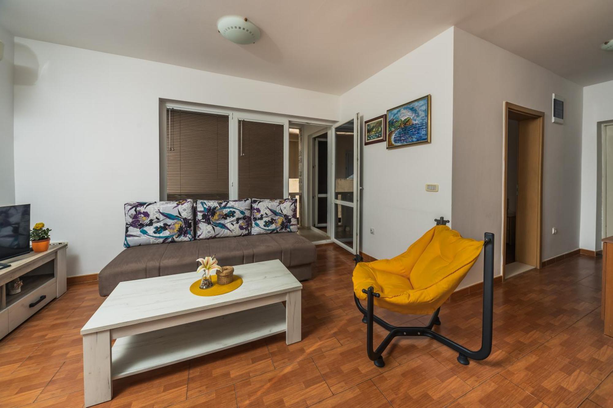 Apartments Franicevic Petrovac Exterior photo